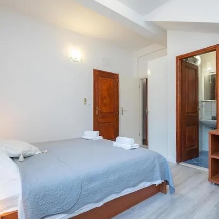 Apartament Seaside With A Swimming Pool Mokosica, Dubrovnik - 23230