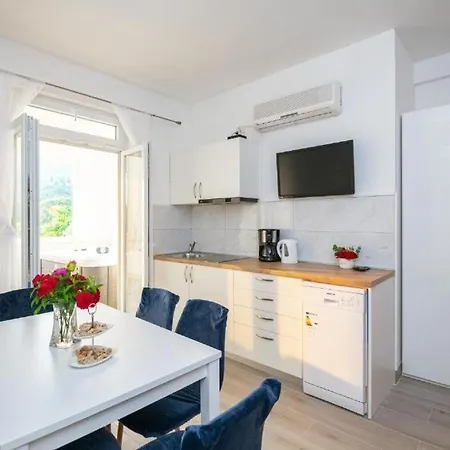 Apartment Seaside With A Swimming Pool Mokosica, Dubrovnik - 23230