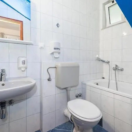 Apartament Seaside With A Swimming Pool Mokosica, Dubrovnik - 23230 *