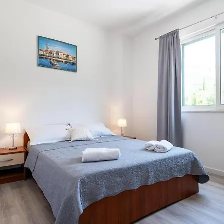 Apartment Seaside With A Swimming Pool Mokosica, Dubrovnik - 23230 Mokosica