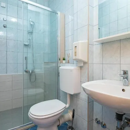 Seaside With A Swimming Pool Mokosica, Dubrovnik - 23230 Apartment *