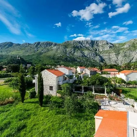 Apartament Seaside With A Swimming Pool Mokosica, Dubrovnik - 23230 Mokošica