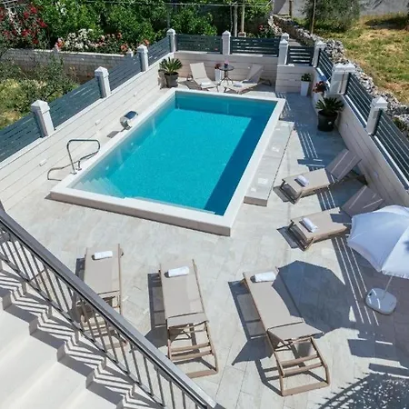 Seaside With A Swimming Pool Mokosica, Dubrovnik - 23230 Apartament Mokošica